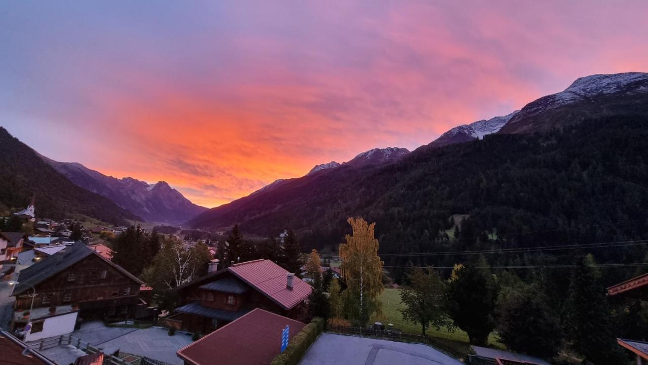 Hotel Garni Friedheim Sankt Anton am Arlberg Esterno foto