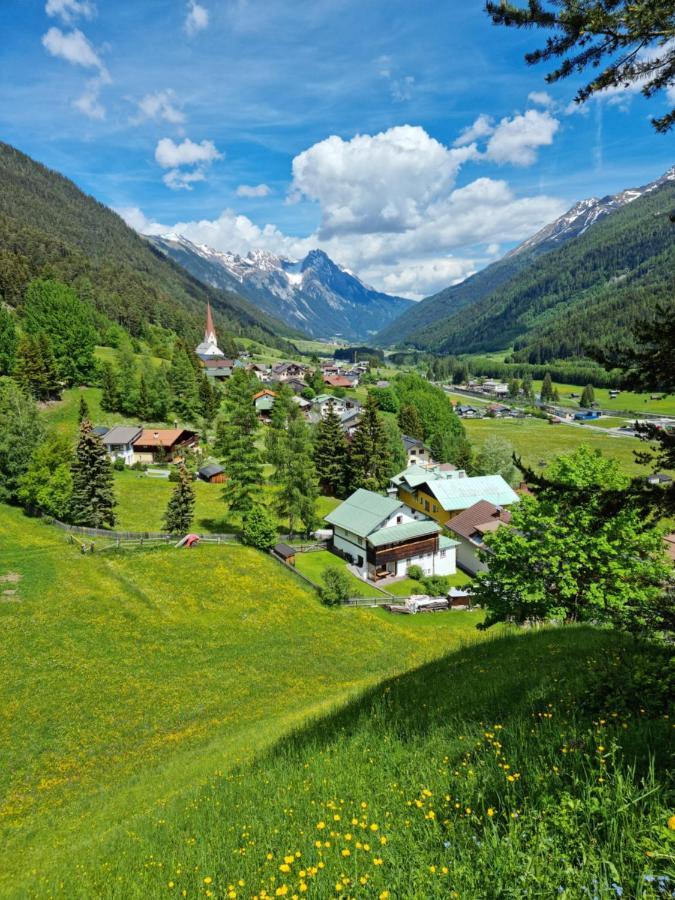 Hotel Garni Friedheim Sankt Anton am Arlberg Esterno foto