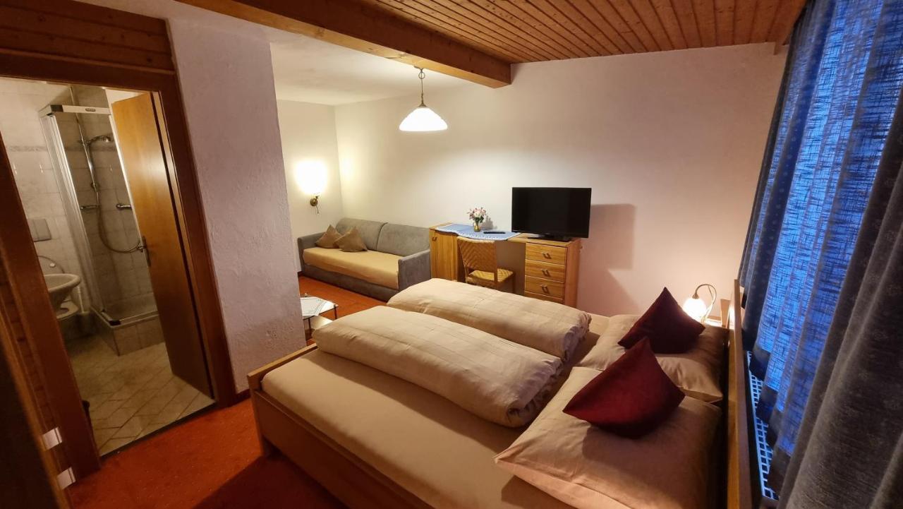 Hotel Garni Friedheim Sankt Anton am Arlberg Esterno foto
